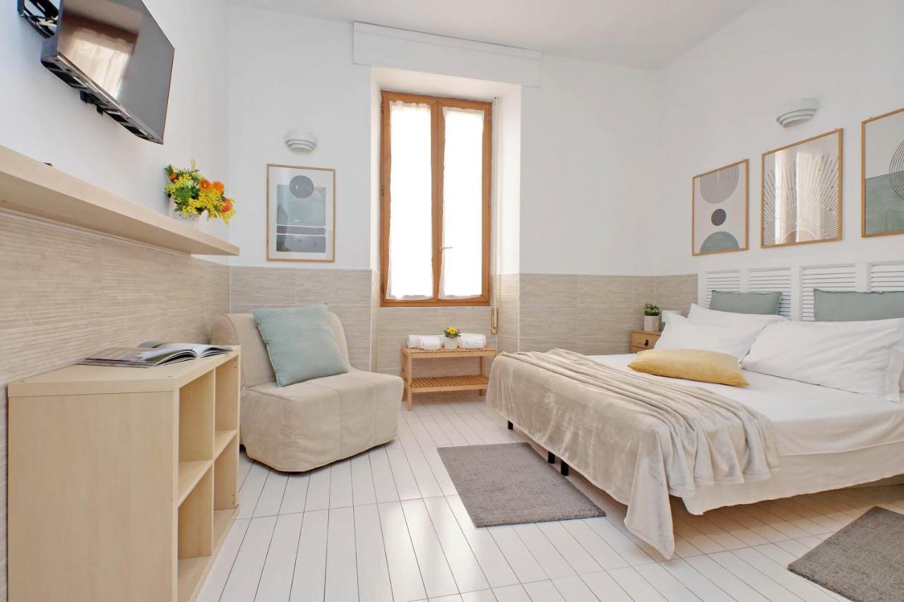 Opera Inn Suites - Rooms And Apartments Рим Екстериор снимка