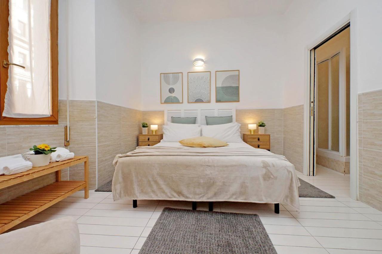 Opera Inn Suites - Rooms And Apartments Рим Екстериор снимка