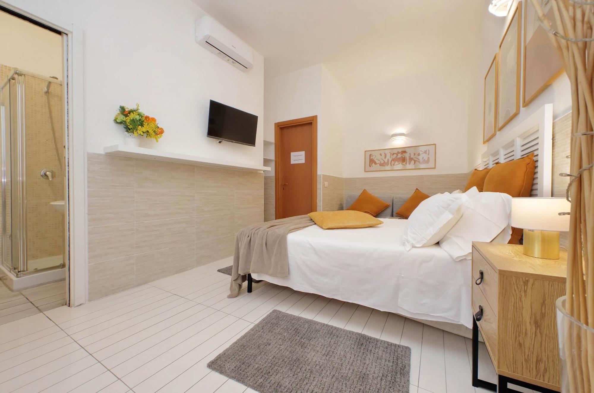 Opera Inn Suites - Rooms And Apartments Рим Екстериор снимка