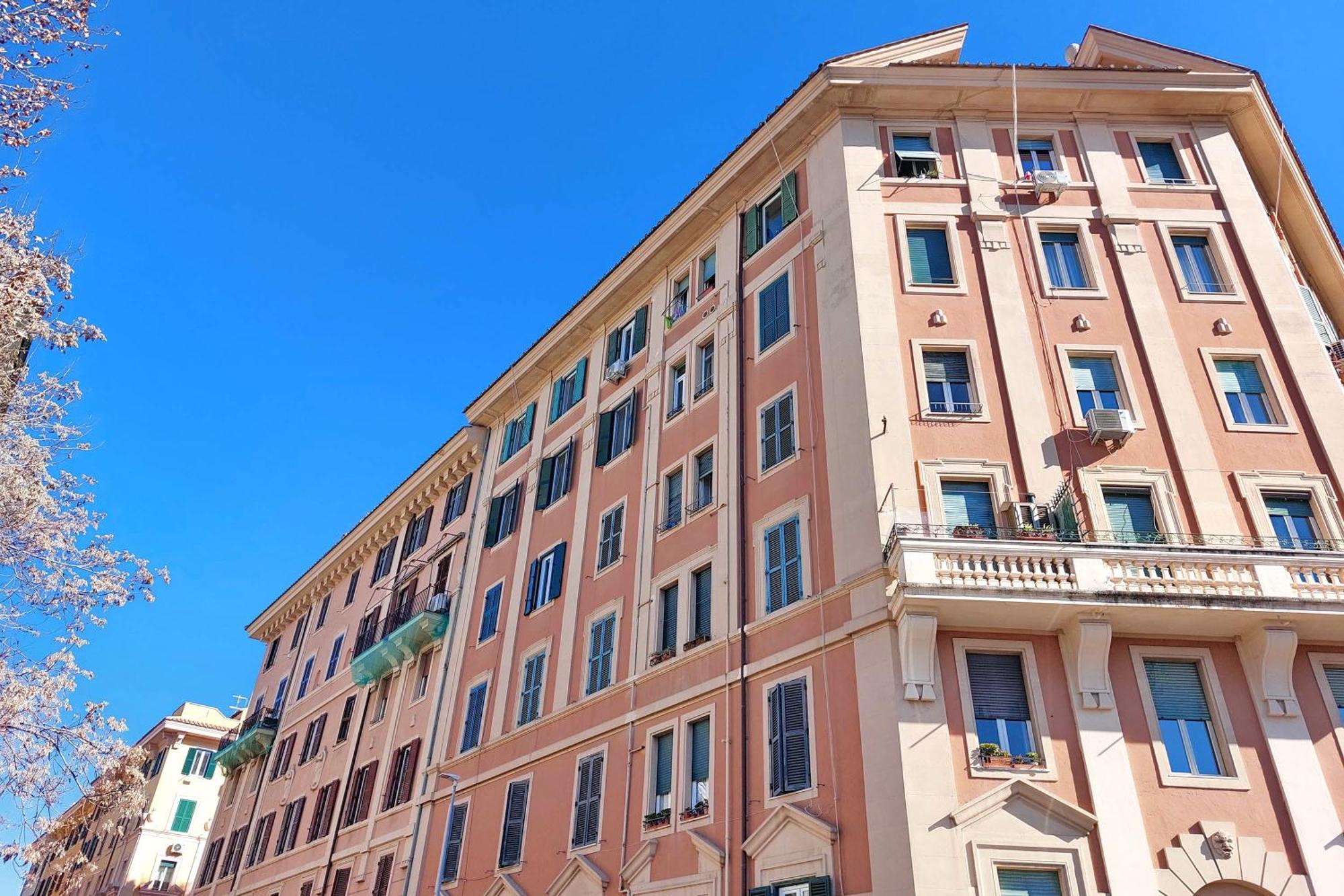Opera Inn Suites - Rooms And Apartments Рим Екстериор снимка
